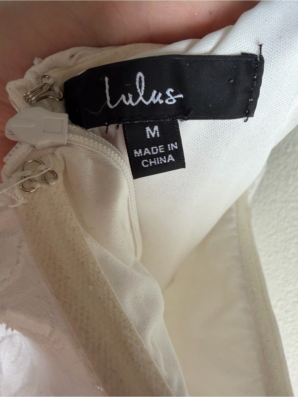 Lulus Have Some Sun White Floral Burnout Strapless Romper Size M - Picture 4 of 4